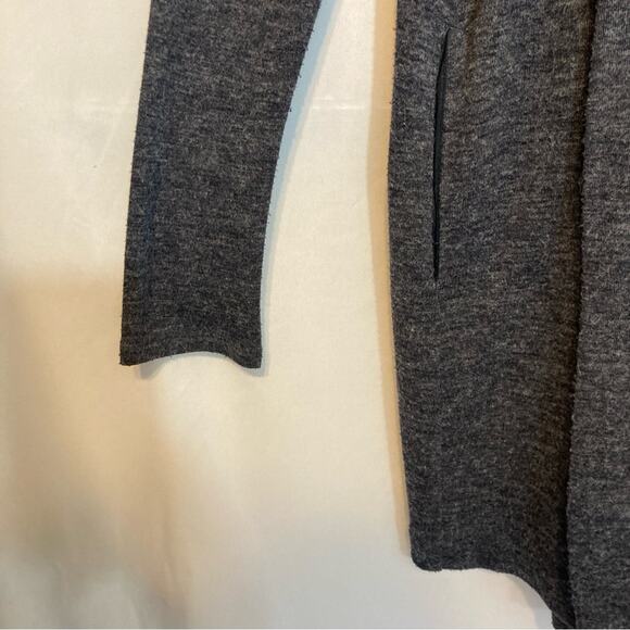 SimplyVera Vera Wang Simply Breathe Heather Gray Zip Up Cape Collar Knit Sweater - Picture 5 of 10